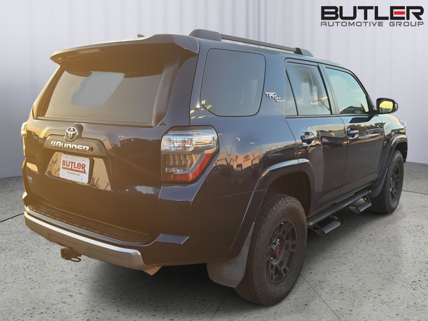 Used 2019 Toyota 4Runner TRD Off-Road AWD/4WD image 6