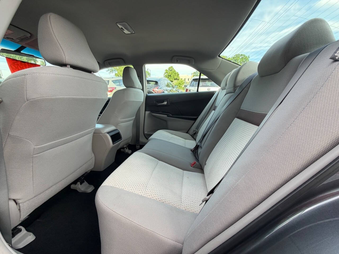 Used 2012 Toyota Camry LE w/ Preferred Accessory Pkg FWD image 19
