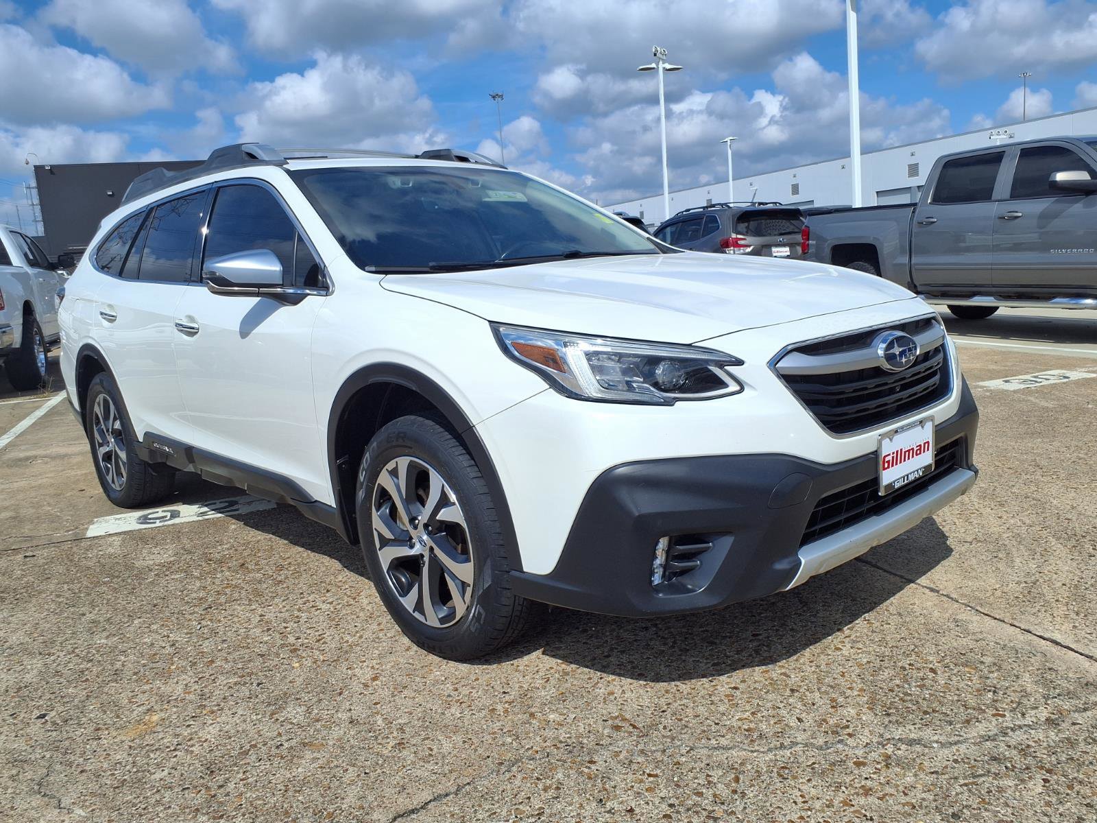 Used 2020 Subaru Outback Touring w/ Popular Package #2 AWD/4WD image 1