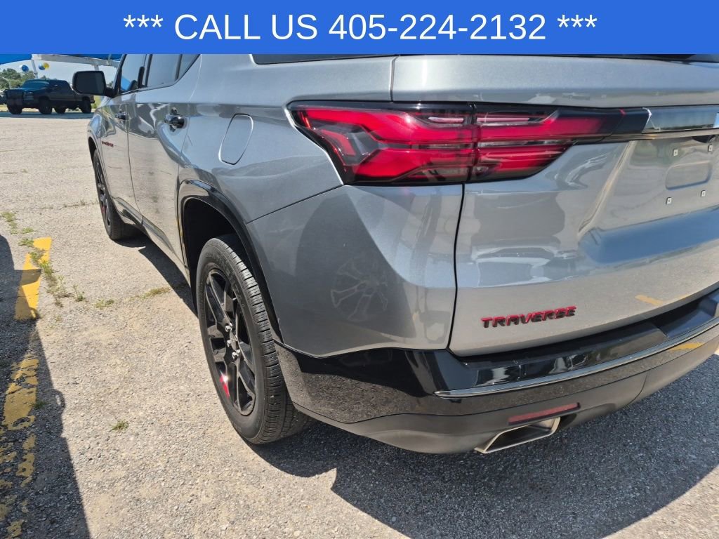 Used 2023 Chevrolet Traverse Premier w/ Redline Edition FWD image 7