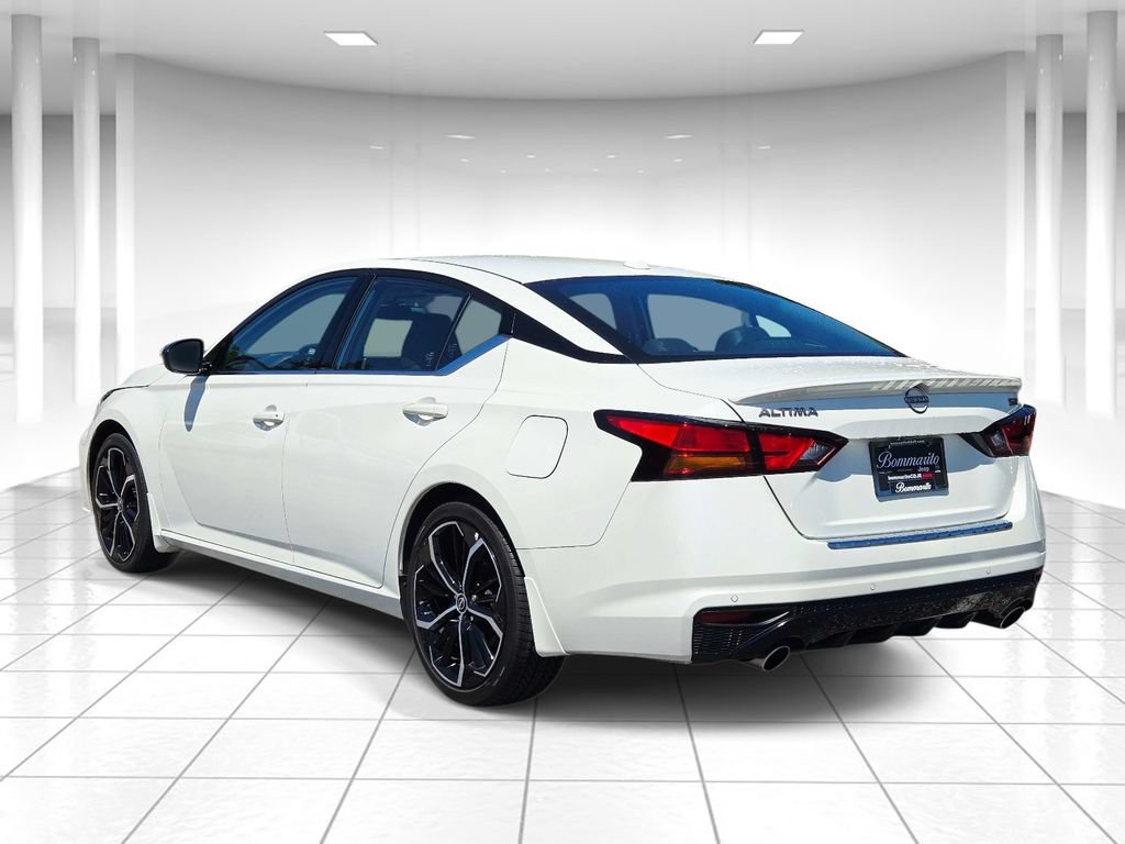 Used 2023 Nissan Altima 2.5 SR FWD image 5