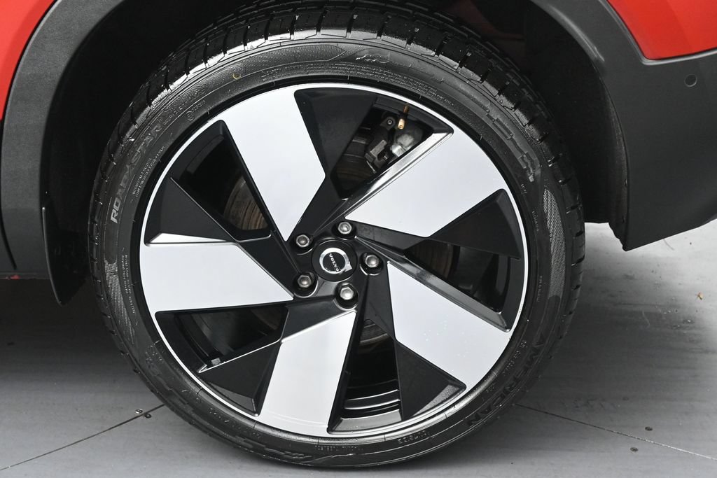 Used 2023 Volvo C40 P8 Recharge Ultimate AWD/4WD image 17