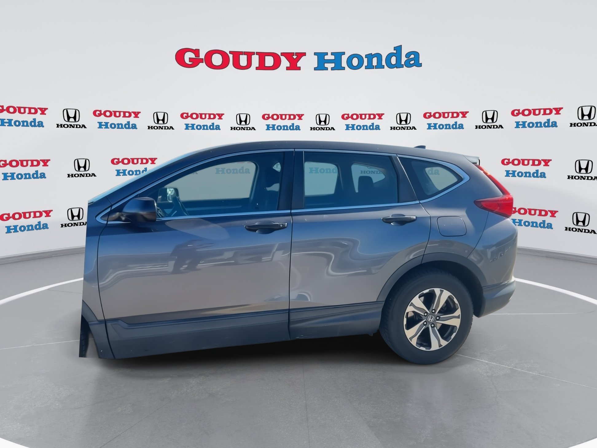 Used 2018 Honda CR-V LX image 5