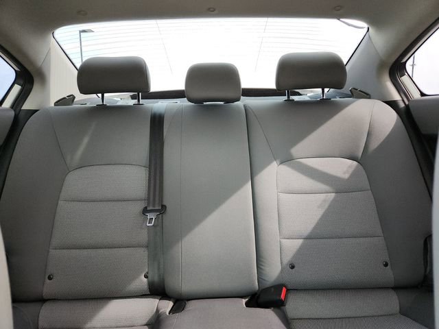 Used 2017 Kia Forte LX image 11