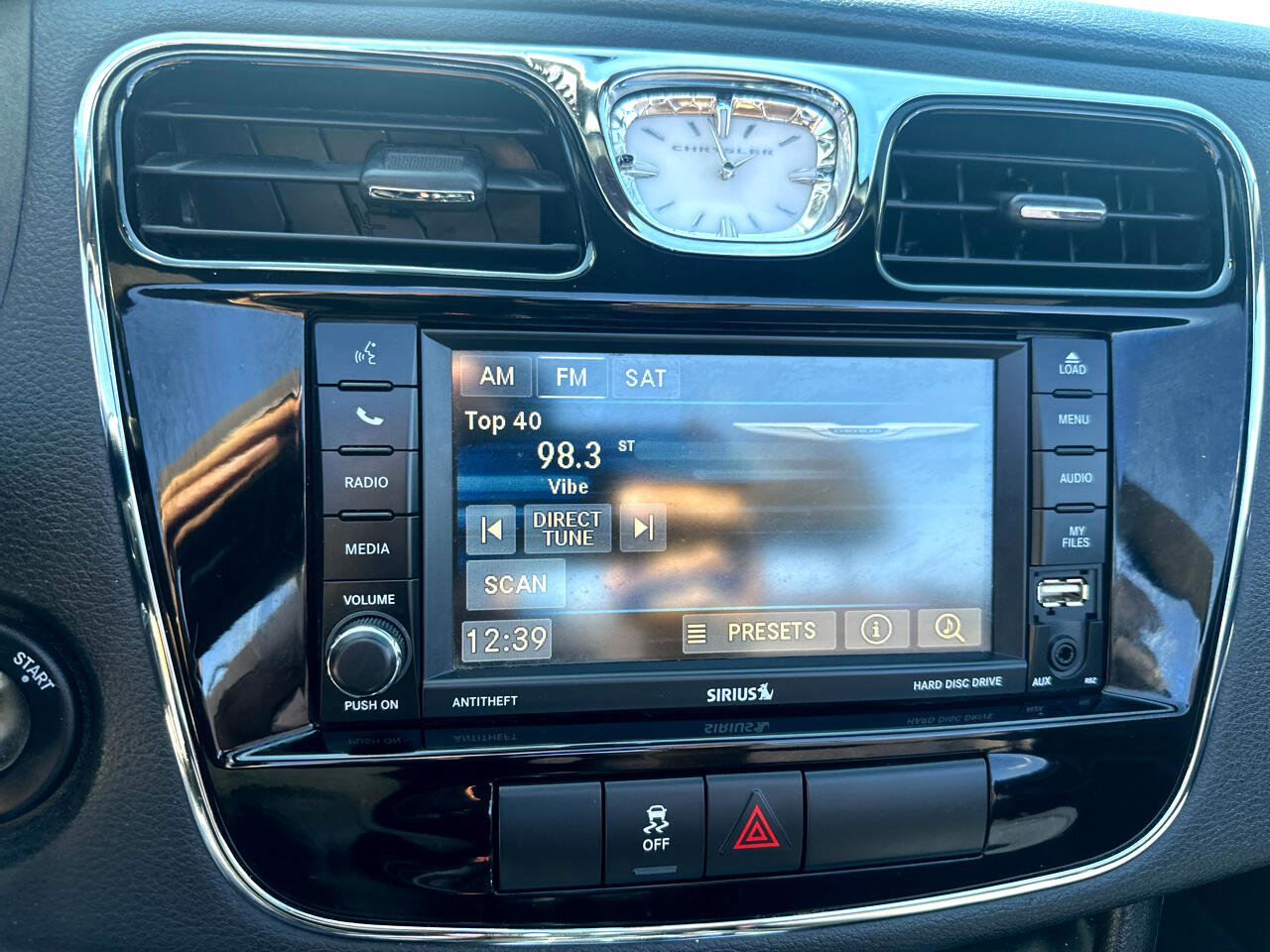 Used 2014 Chrysler 200 Touring image 12