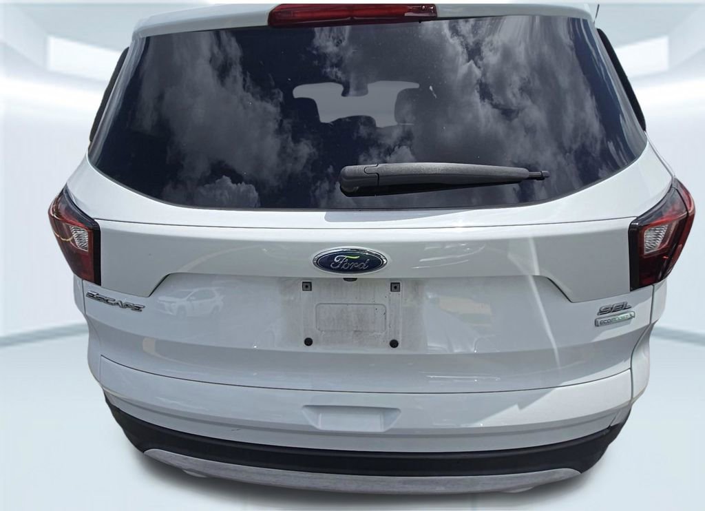 Used 2019 Ford Escape SEL FWD image 16