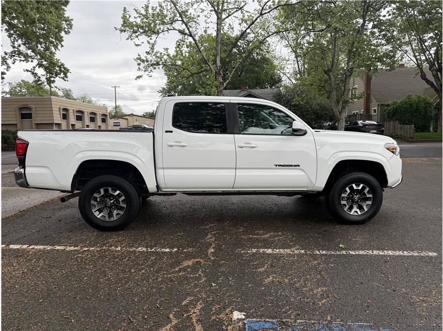 Used 2021 Toyota Tacoma SR5 RWD image 8