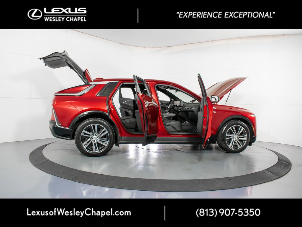 Used 2025 Cadillac Lyriq Luxury image 15