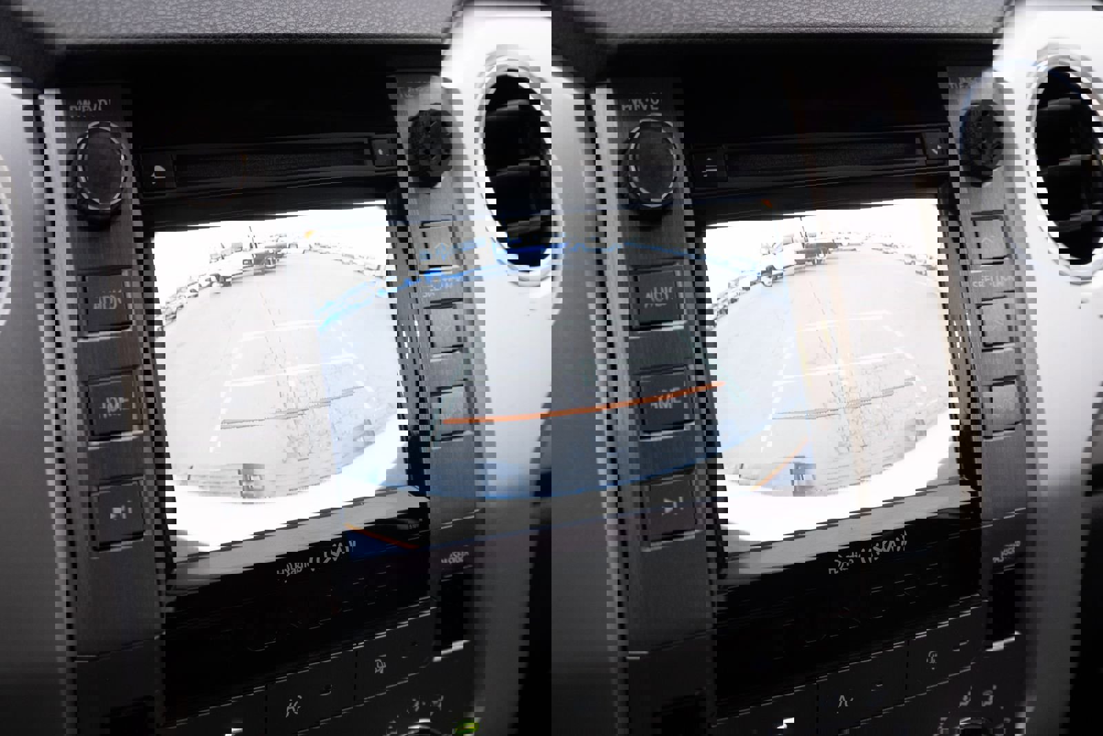 Used 2017 Toyota Tundra SR5 w/ SR5 Upgrade Package image 3