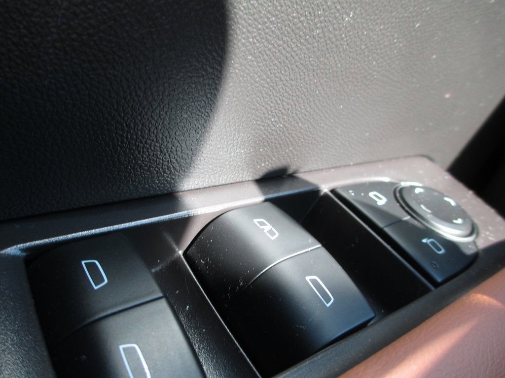 Used 2026 GMC Canyon AT4 image 26