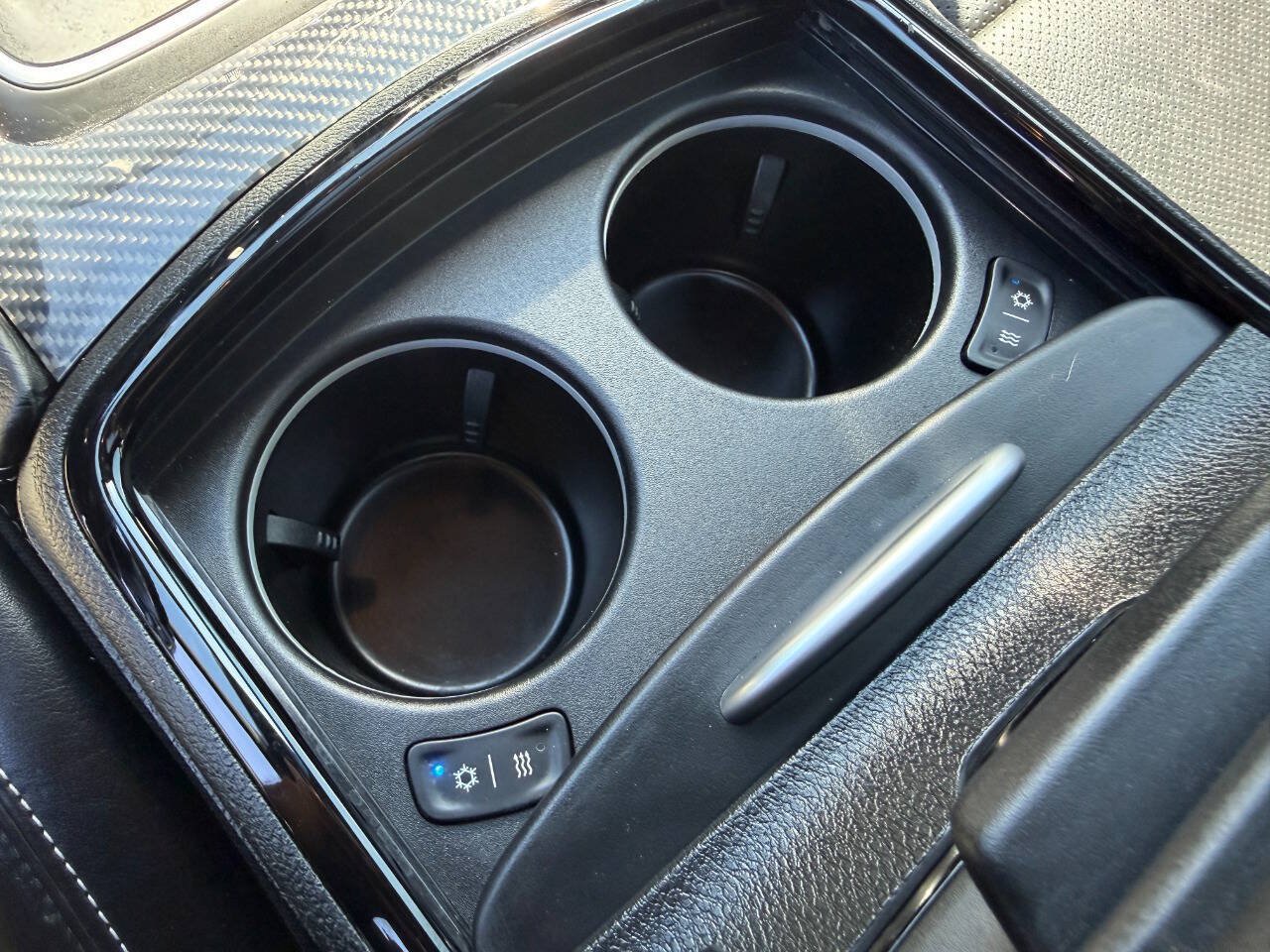 Used 2023 Chrysler 300 C RWD image 22