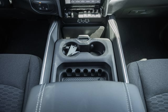 New 2026 RAM 3500 Big Horn AWD/4WD image 37