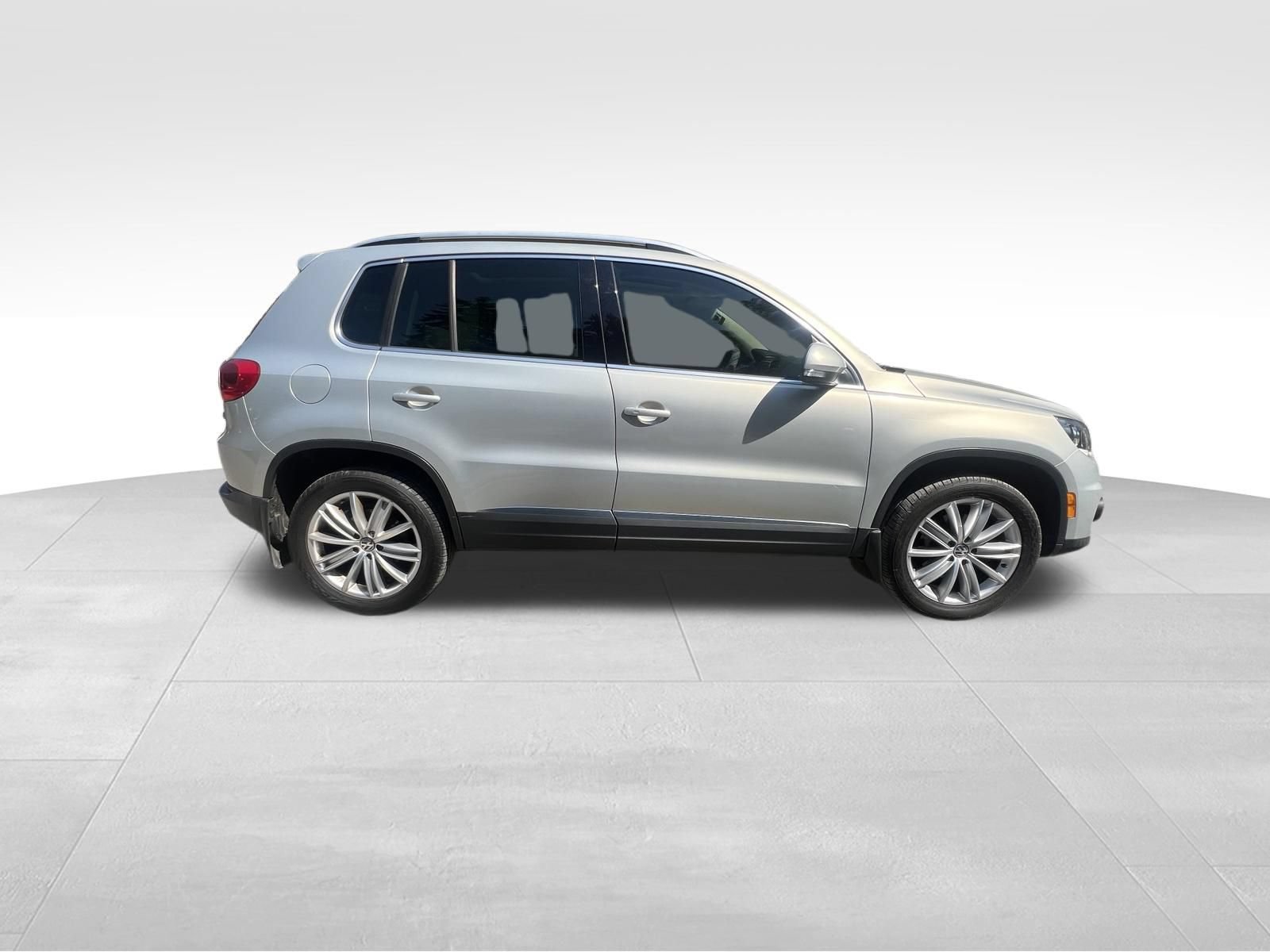 Used 2014 Volkswagen Tiguan SEL FWD image 4