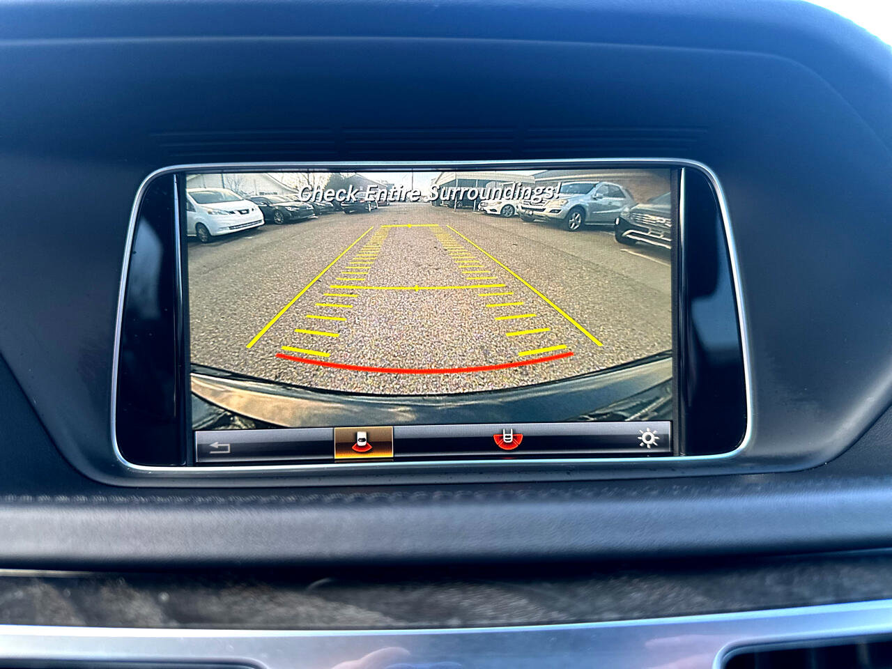 Used 2016 Mercedes-Benz E 400 Sedan image 25