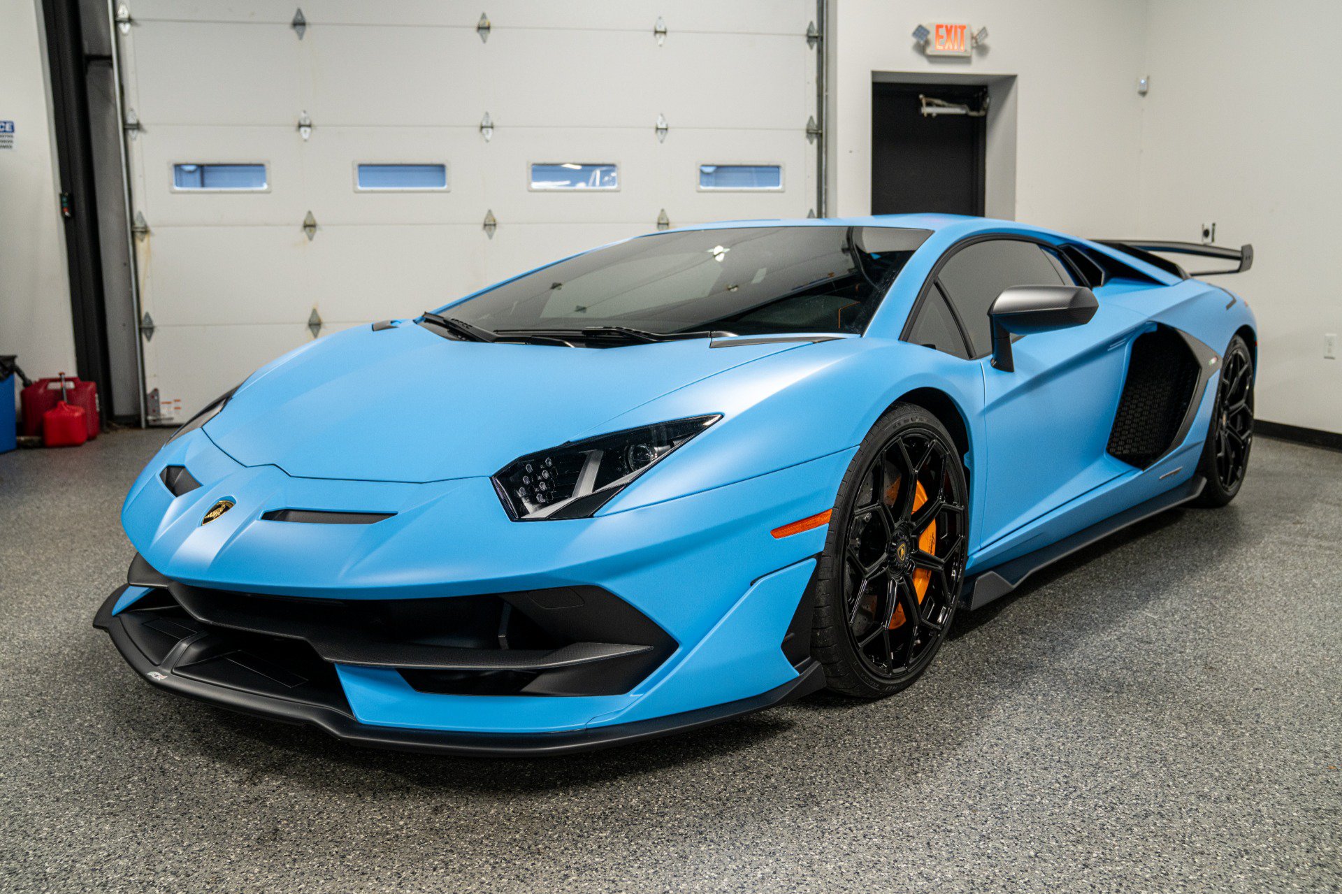 Used 2020 Lamborghini Aventador SVJ AWD/4WD image 5