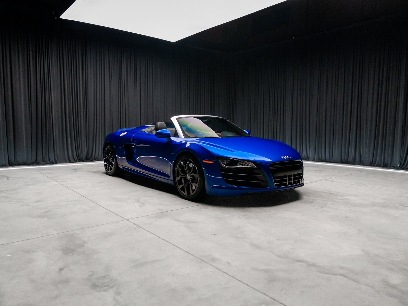 Used 2012 Audi R8 V10 AWD/4WD image 2