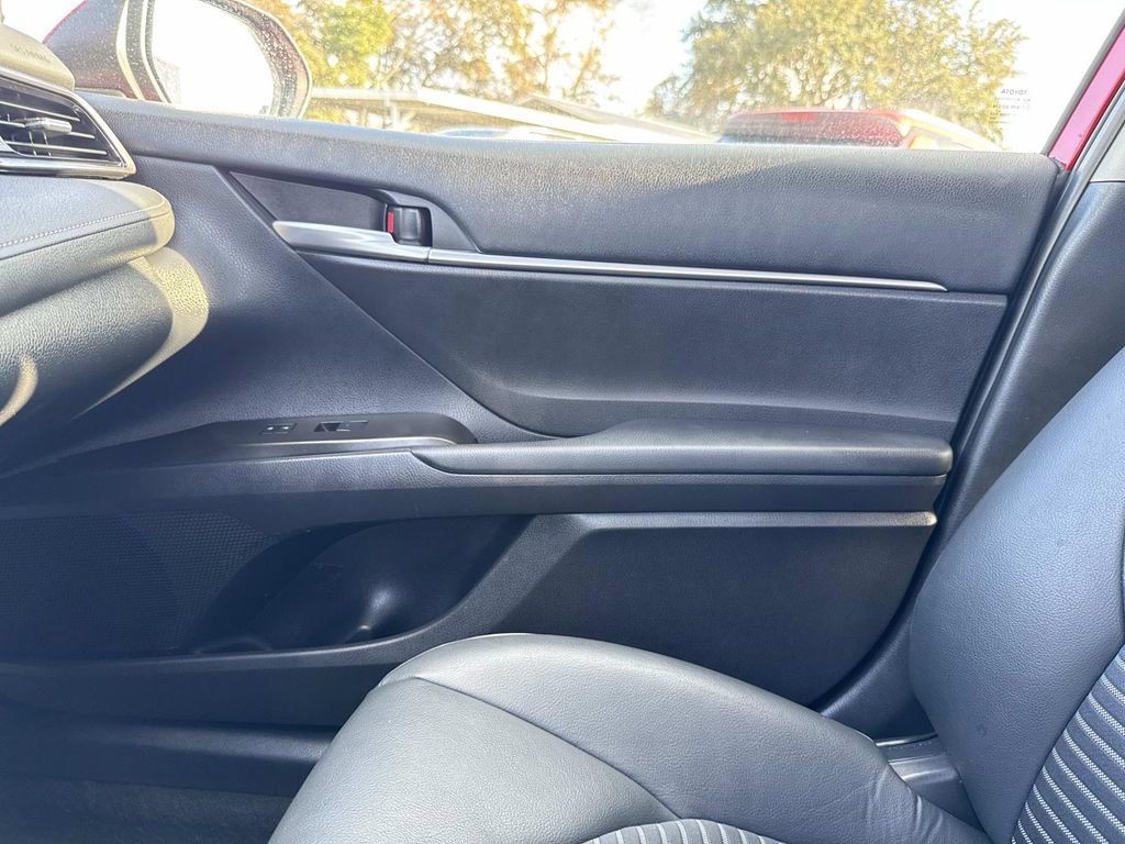 Used 2024 Toyota Camry SE image 24