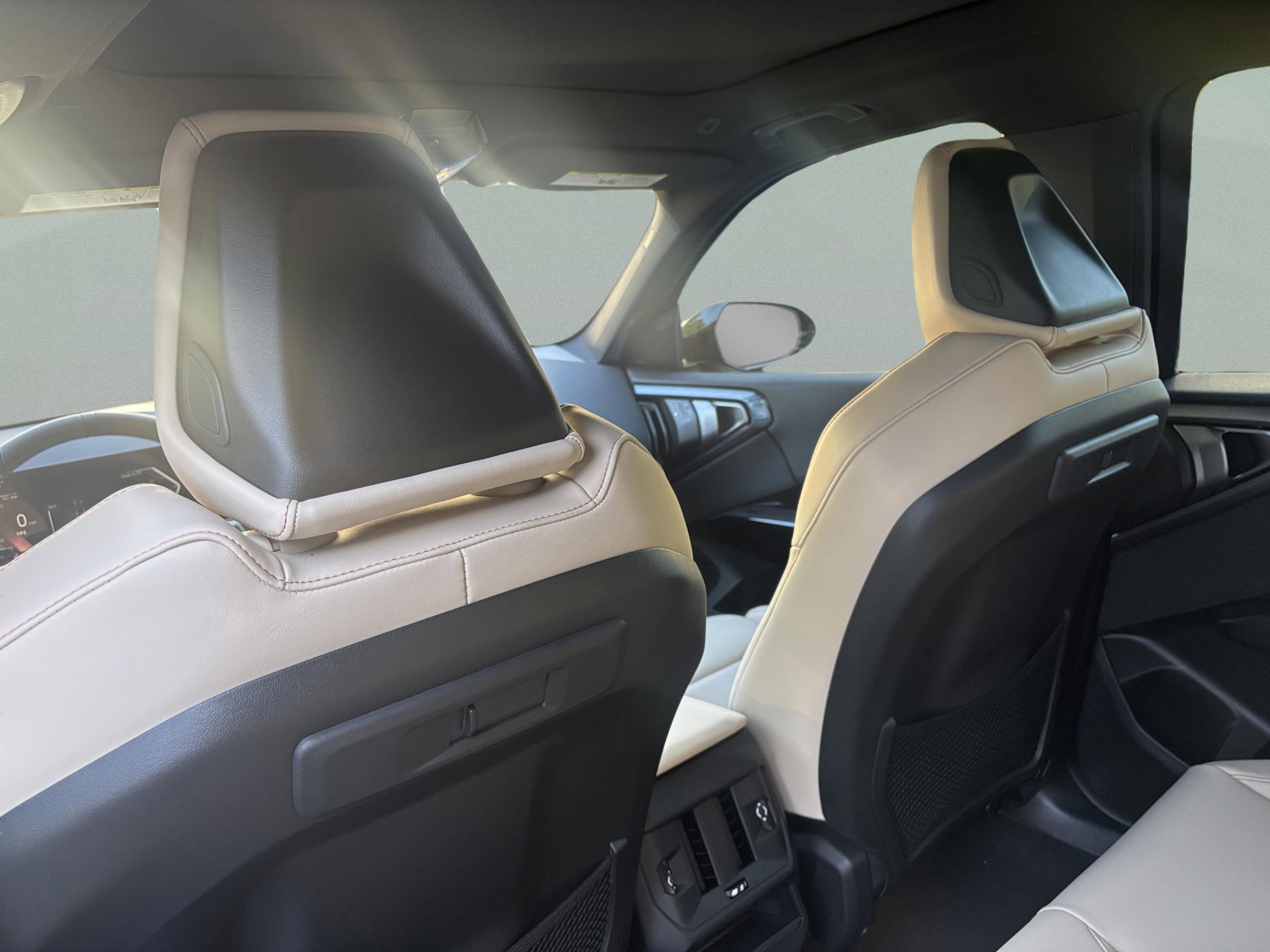 Used 2026 BMW X3 xDrive30 w/ M Sport Package image 27