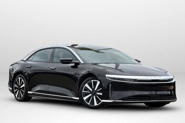 Used 2024 Lucid Air Touring image 3