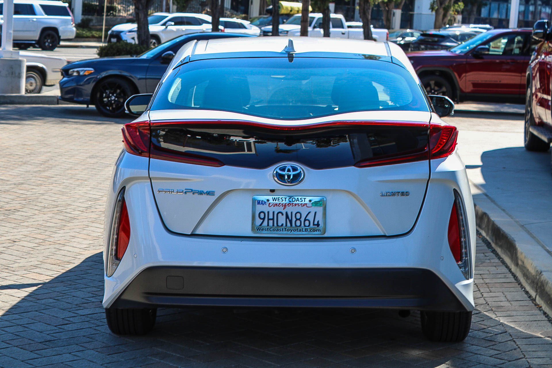 Certified 2021 Toyota Prius Prime Limited FWD image 8