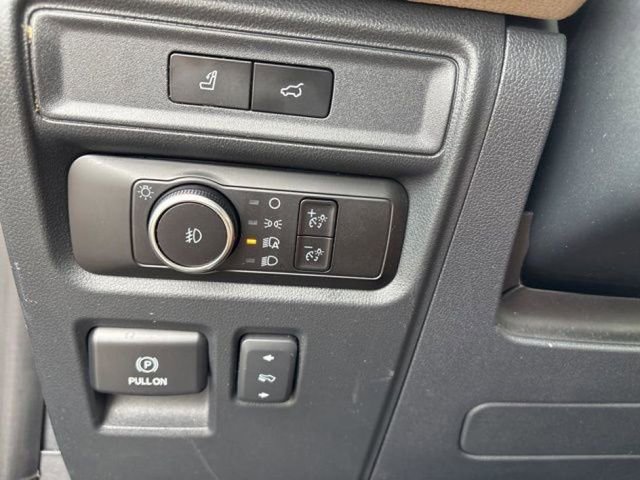 Used 2023 Ford Expedition Max Limited image 25