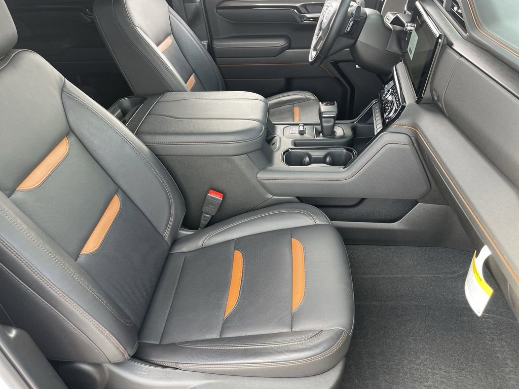 Used 2025 GMC Sierra 1500 AT4 image 28