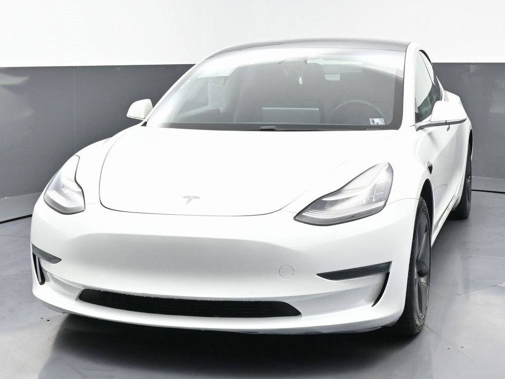 Used 2020 Tesla Model 3 Standard Range Plus image 4