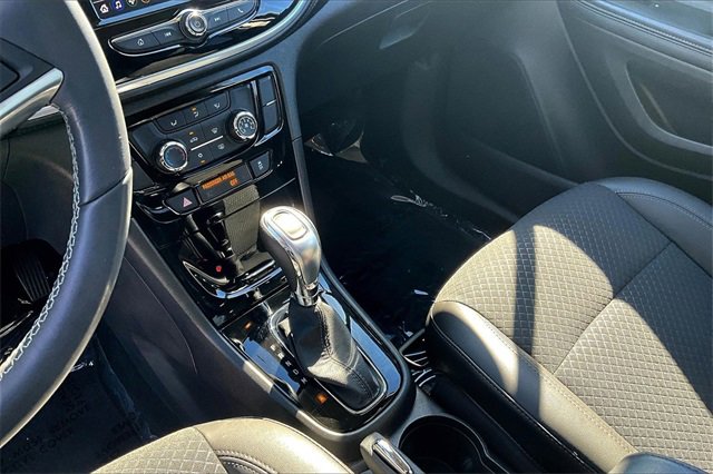 Used 2022 Buick Encore Preferred w/ Safety Package image 18