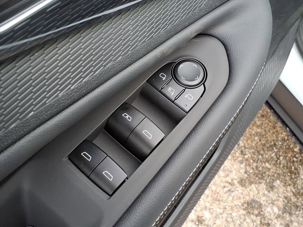 New 2026 Chevrolet Blazer EV LT image 13