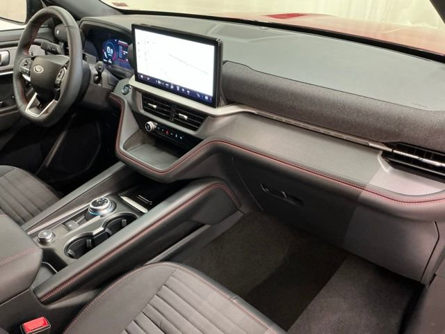Used 2025 Ford Explorer ST-Line image 19