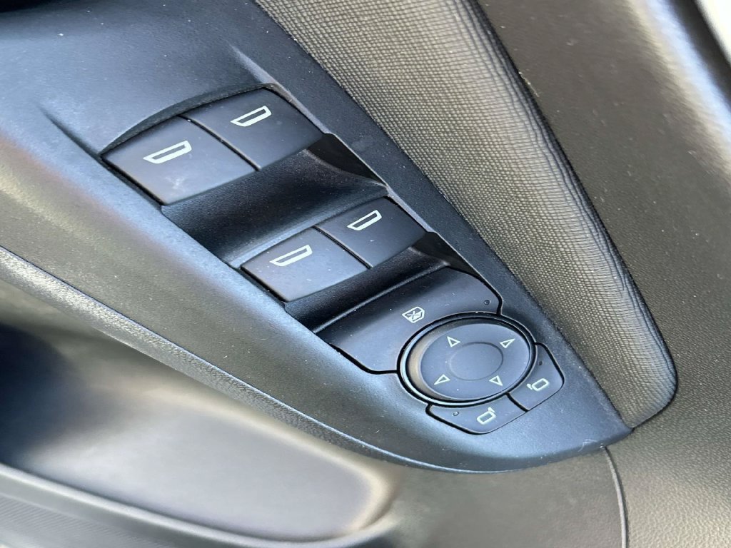 Used 2025 Buick Envista Preferred FWD image 15
