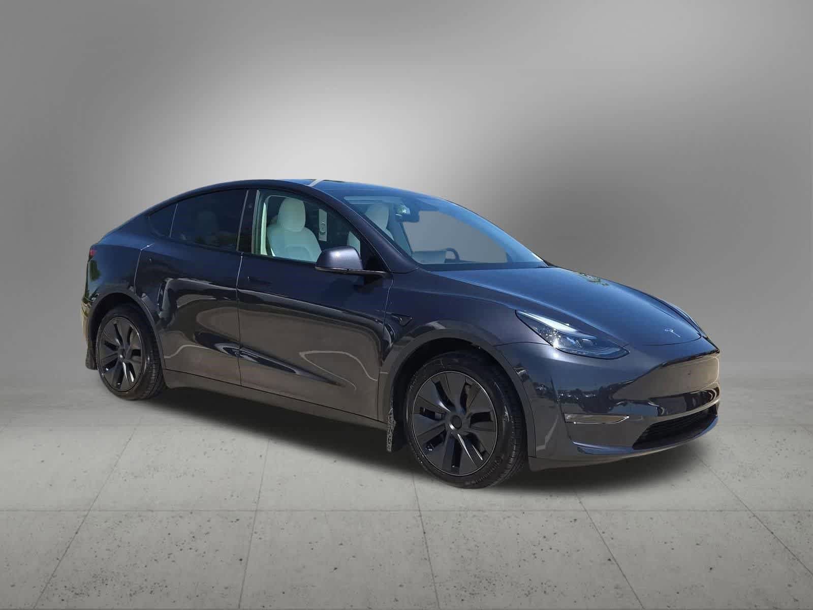 Used 2025 Tesla Model Y Long Range AWD/4WD image 8