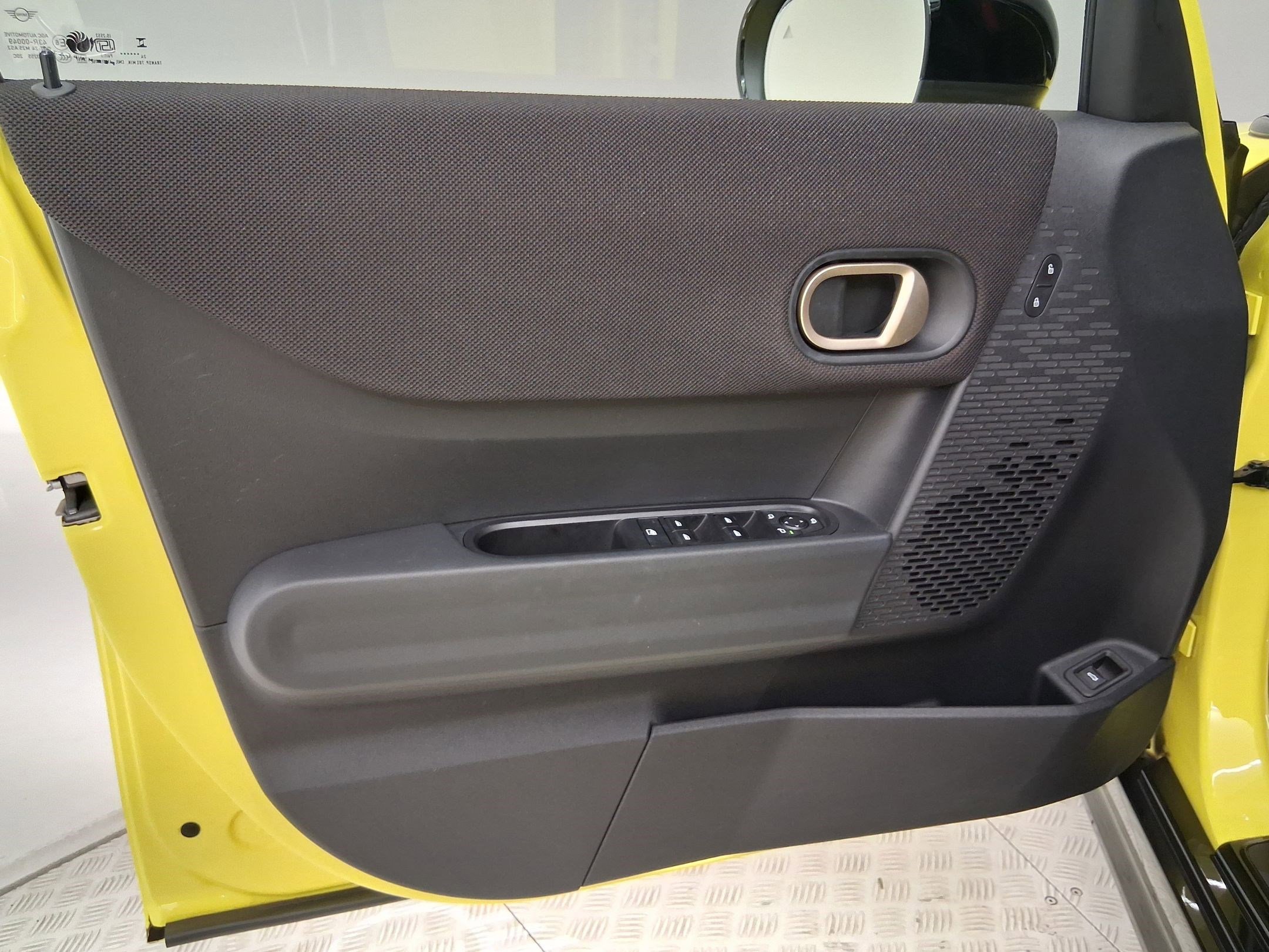 Certified 2025 MINI Cooper S FWD image 21