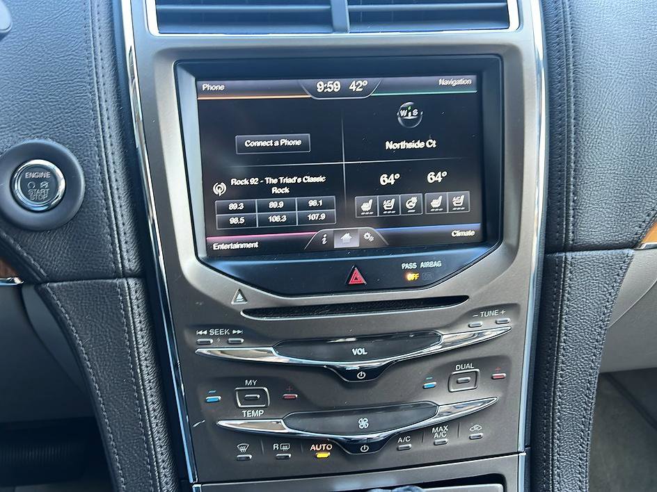 Used 2015 Lincoln MKX FWD w/ Equipment Group 102A image 16