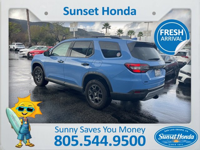 Used 2023 Honda Pilot TrailSport image 6