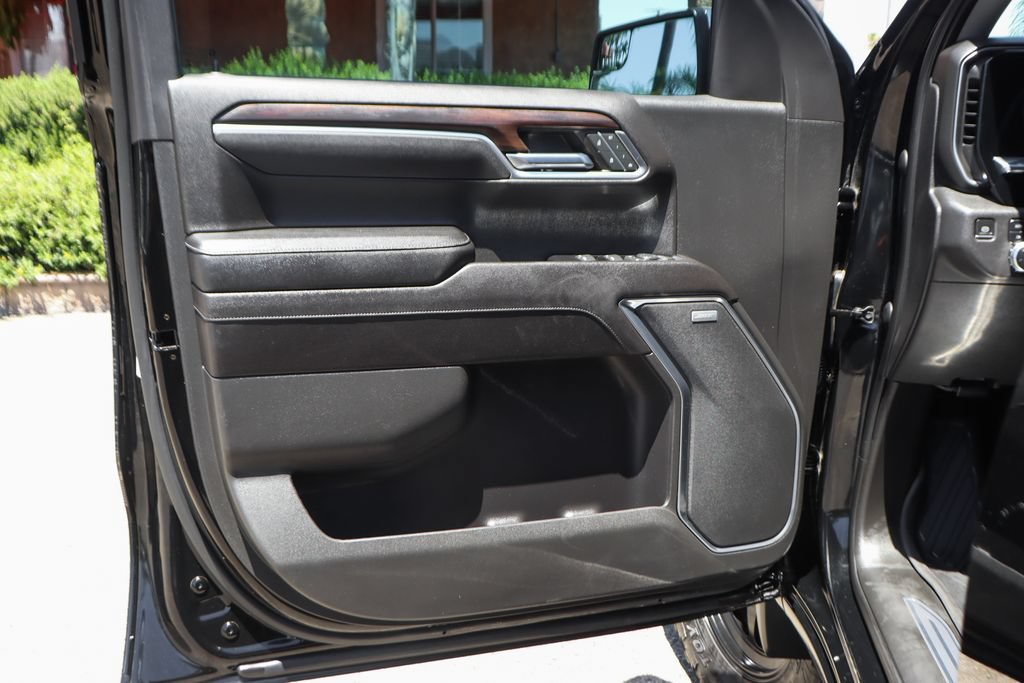 Used 2023 GMC Sierra 1500 SLT w/ SLT Premium Package AWD/4WD image 19