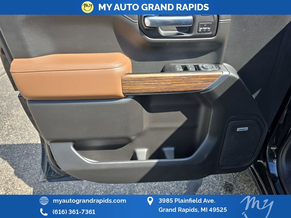 Used 2019 Chevrolet Silverado 1500 High Country w/ Technology Package AWD/4WD image 10