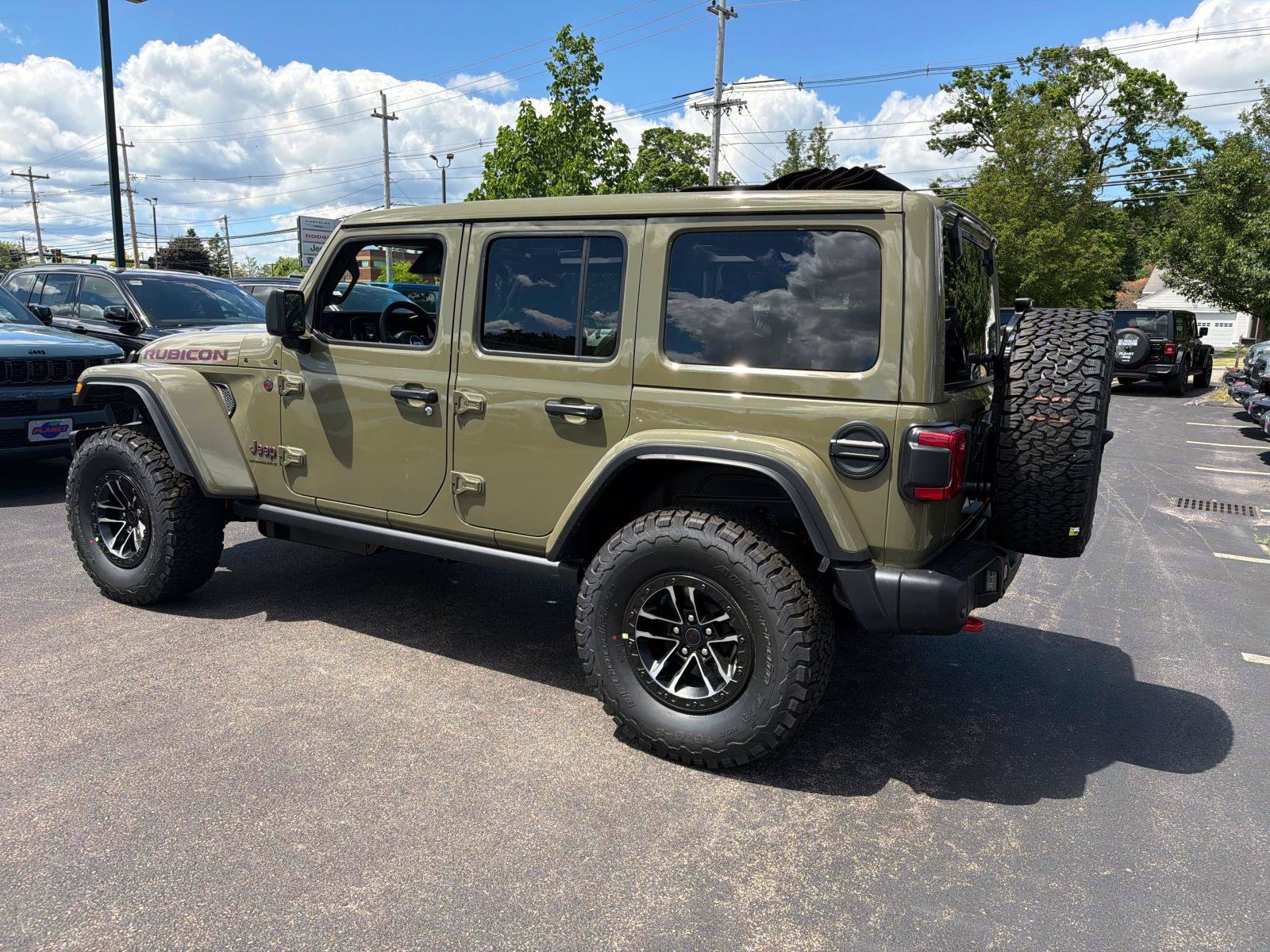 New 2026 Jeep Wrangler Unlimited Rubicon AWD/4WD image 3