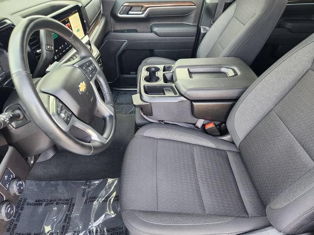 Used 2025 Chevrolet Silverado 1500 LT RWD image 4