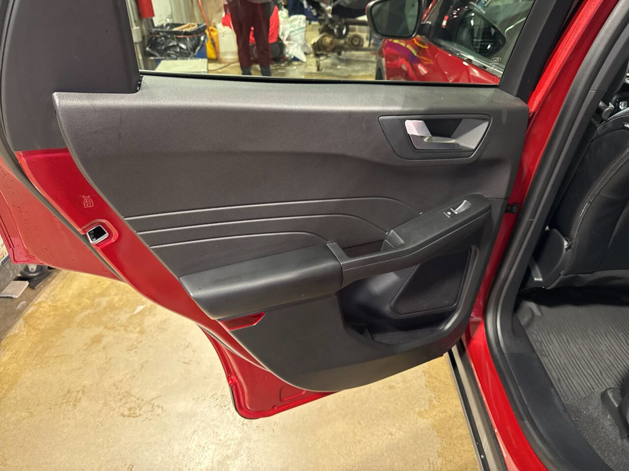 Certified 2024 Ford Escape Platinum image 27