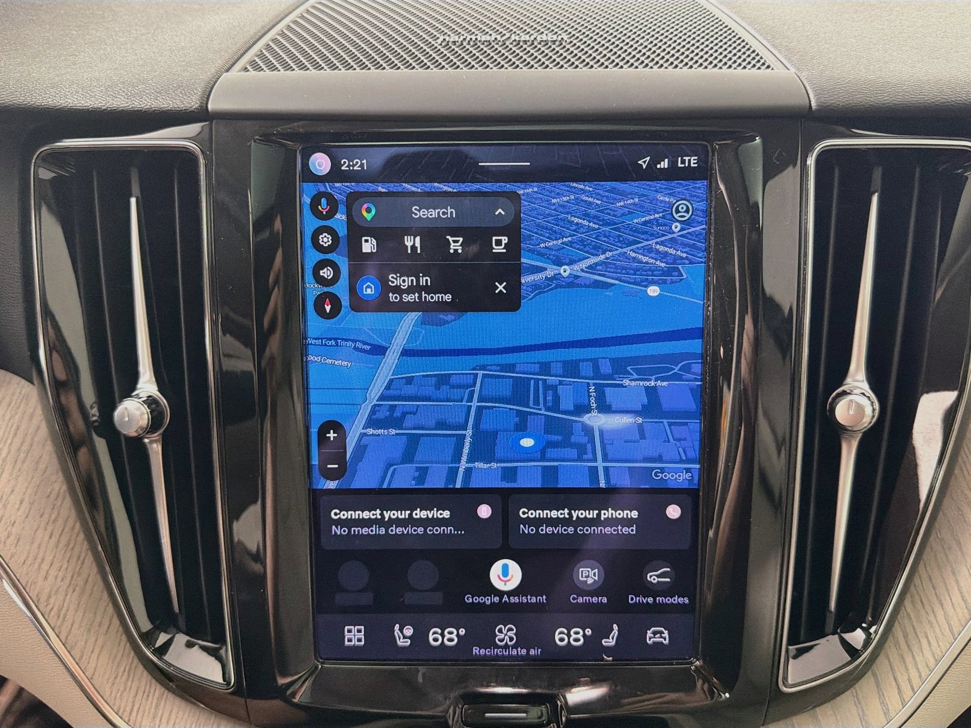 Certified 2023 Volvo XC60 B5 Plus w/ Protection Package Premier FWD image 15