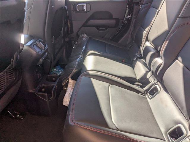 New 2025 Jeep Gladiator Rubicon image 16