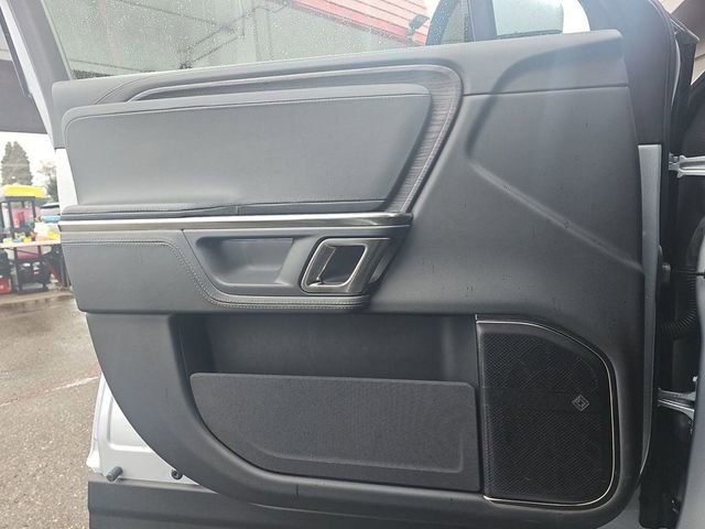 Used 2024 Rivian R1S Adventure image 18