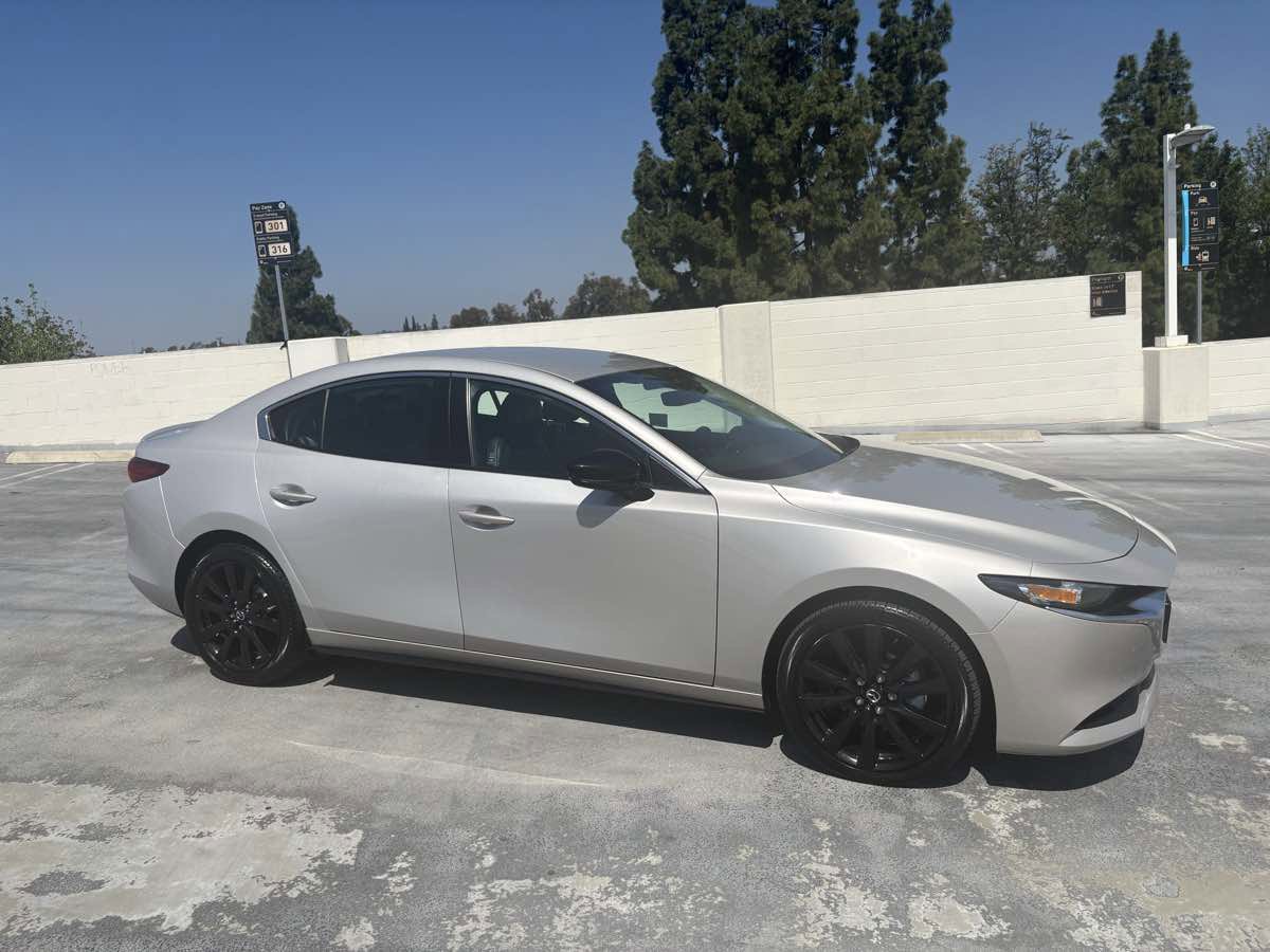 Used 2024 MAZDA MAZDA3 s image 28