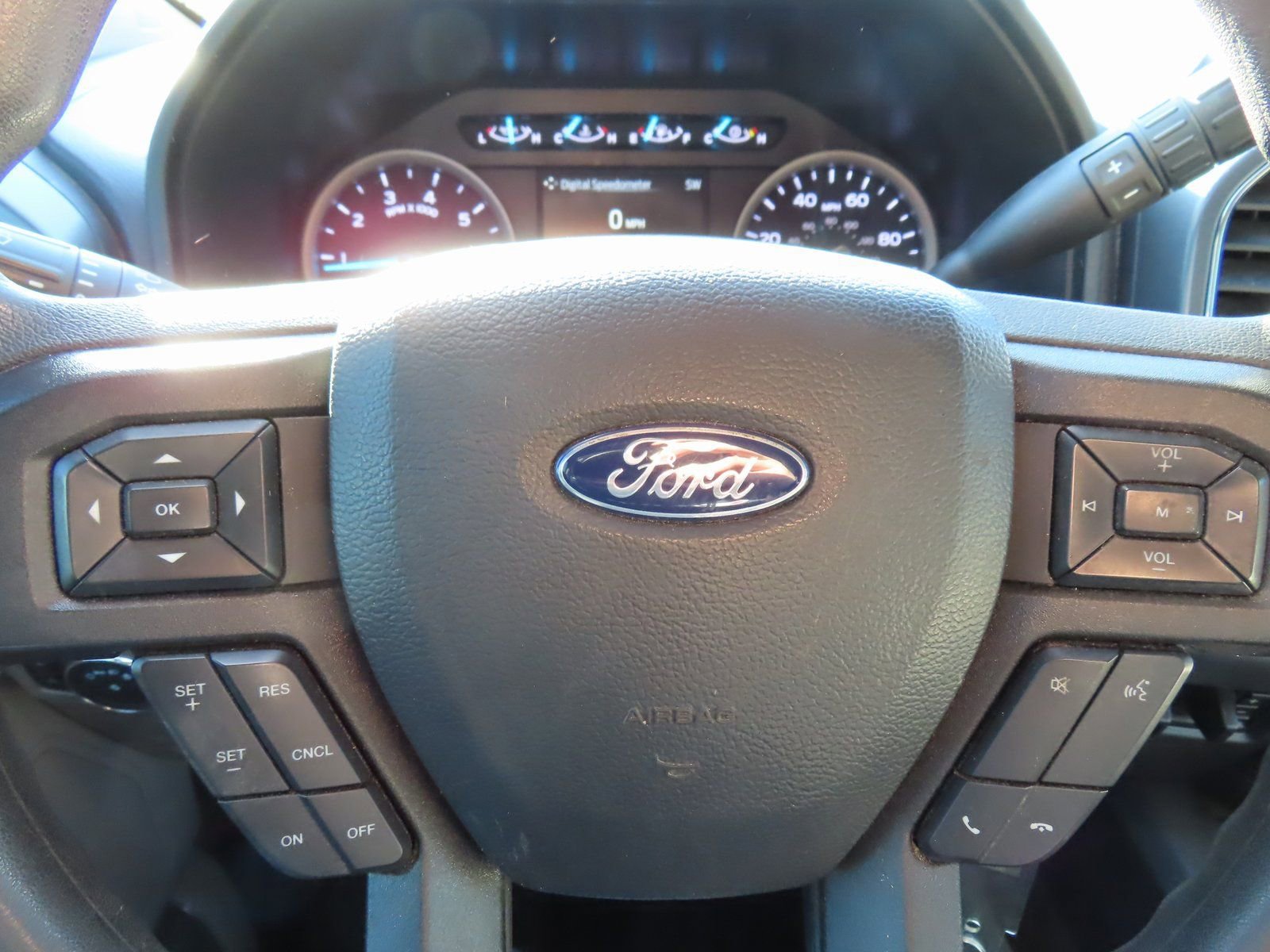 Used 2022 Ford F250 XLT w/ XLT Premium Package image 18