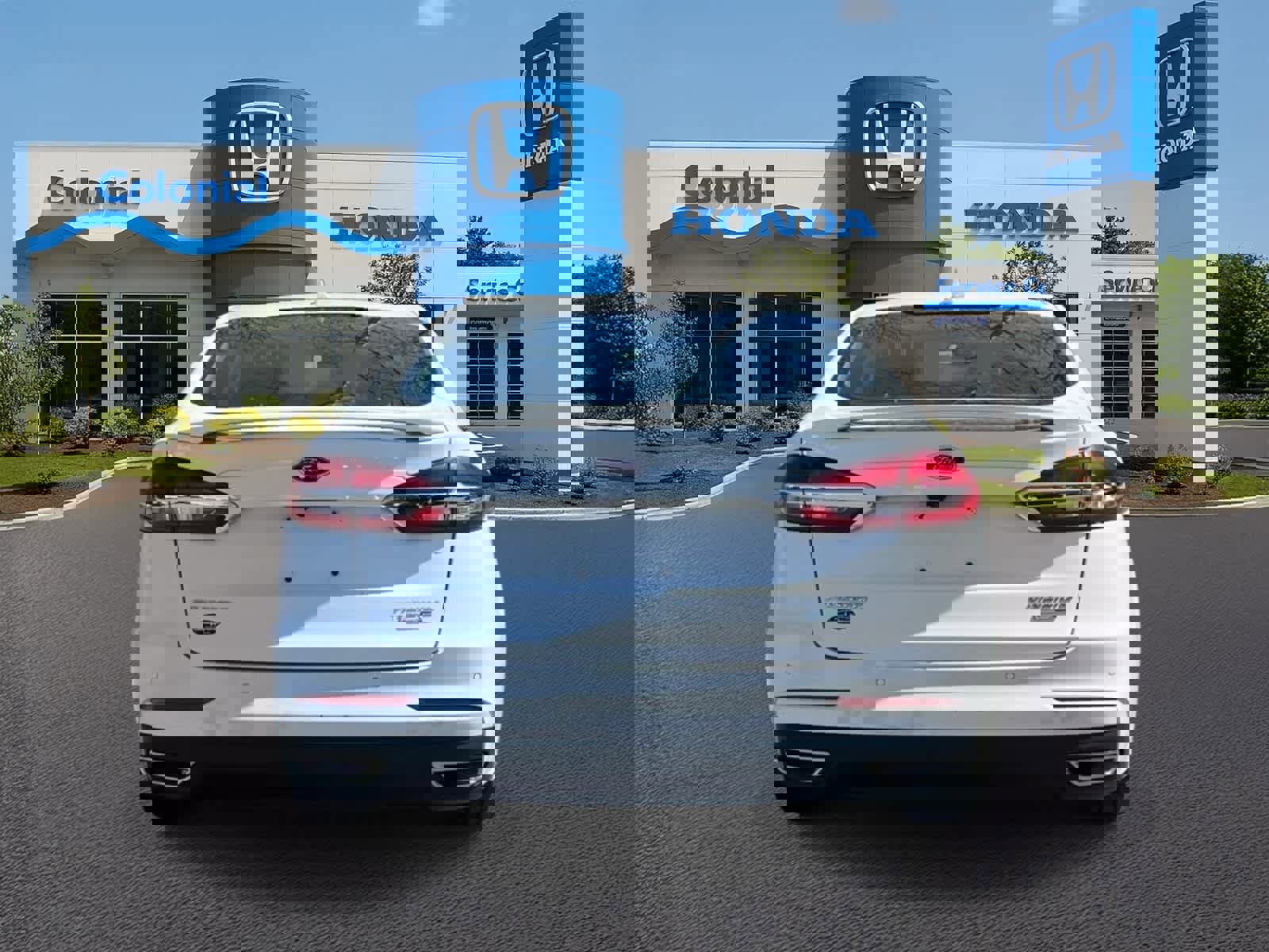 Used 2020 Ford Fusion Titanium AWD/4WD image 5