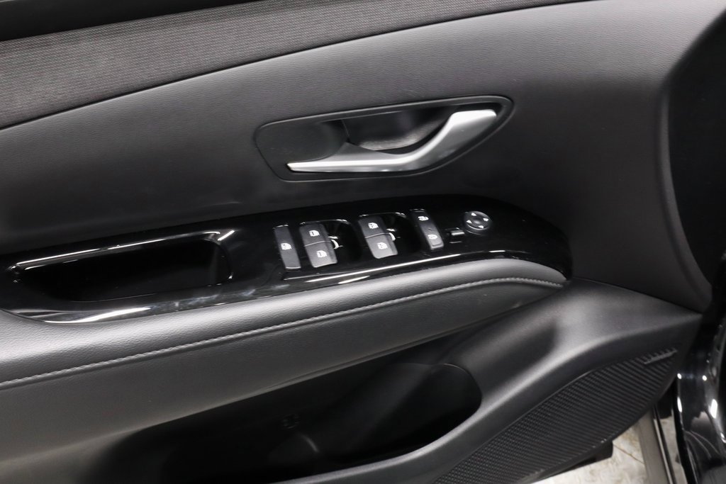 Used 2024 Hyundai Tucson Limited image 24