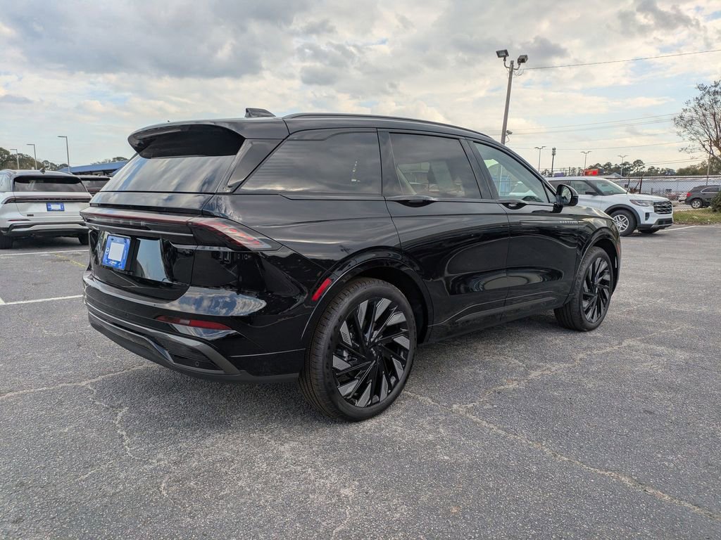 New 2026 Lincoln Nautilus Reserve image 4