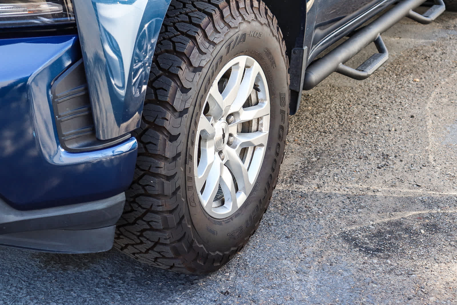 Used 2021 Chevrolet Silverado 1500 RST RWD image 4