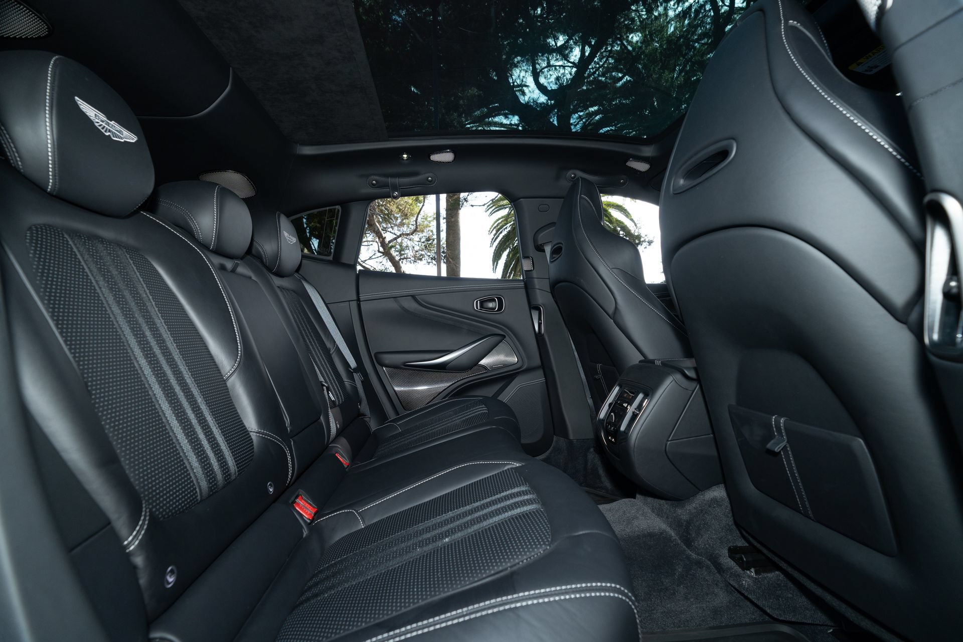 Used 2025 Aston Martin DBX 707 AWD/4WD image 17